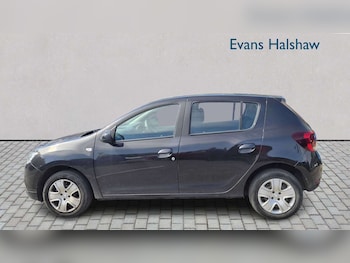 Used Dacia Sandero 2018 for sale - 79443681: Photo