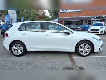Used Volkswagen Golf 2023 for sale - 75944319: Photo