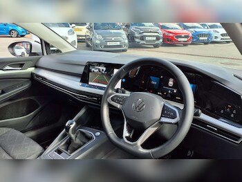 Used Volkswagen Golf 2023 for sale - 75944319: Photo