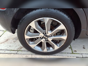 Used Kia Stonic 2018 for sale - 76063206: Photo 4