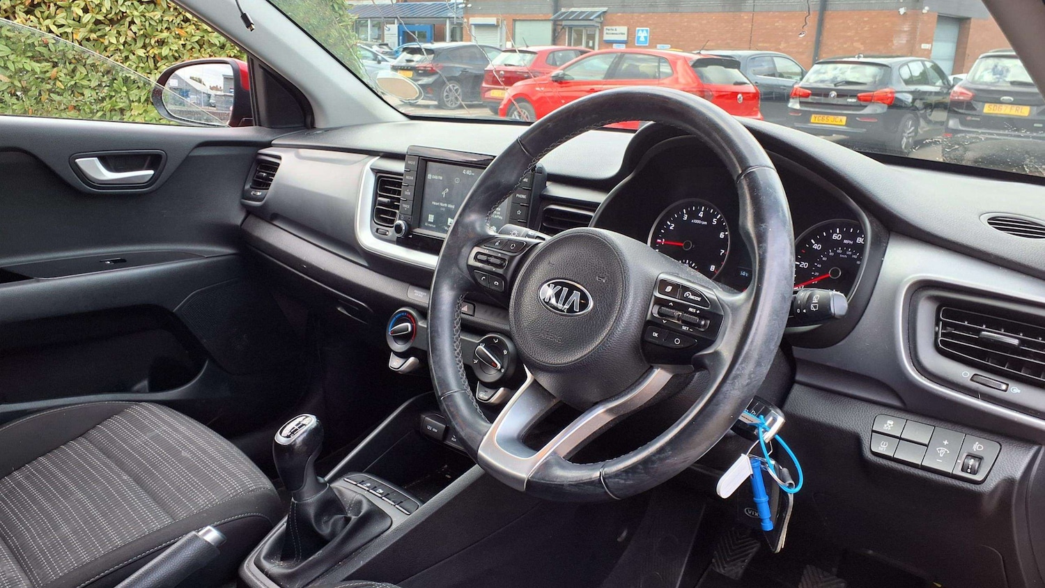 Used Kia Stonic 2018 for sale - 76063206: Photo 6