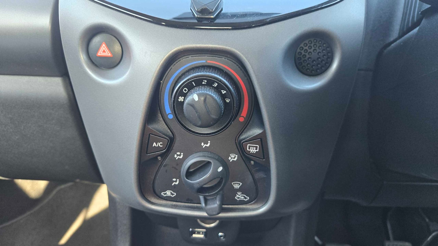 Used Toyota AYGO 2019 for sale - 77589247: Photo 16