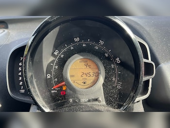 Used Toyota AYGO 2019 for sale - 77589247: Photo