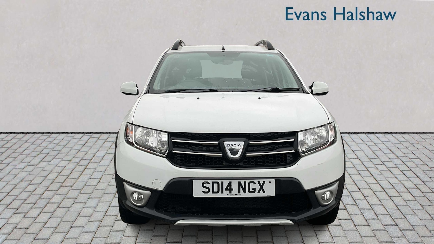 Used Dacia Sandero Stepway 2014 for sale - 76774131: Photo 4