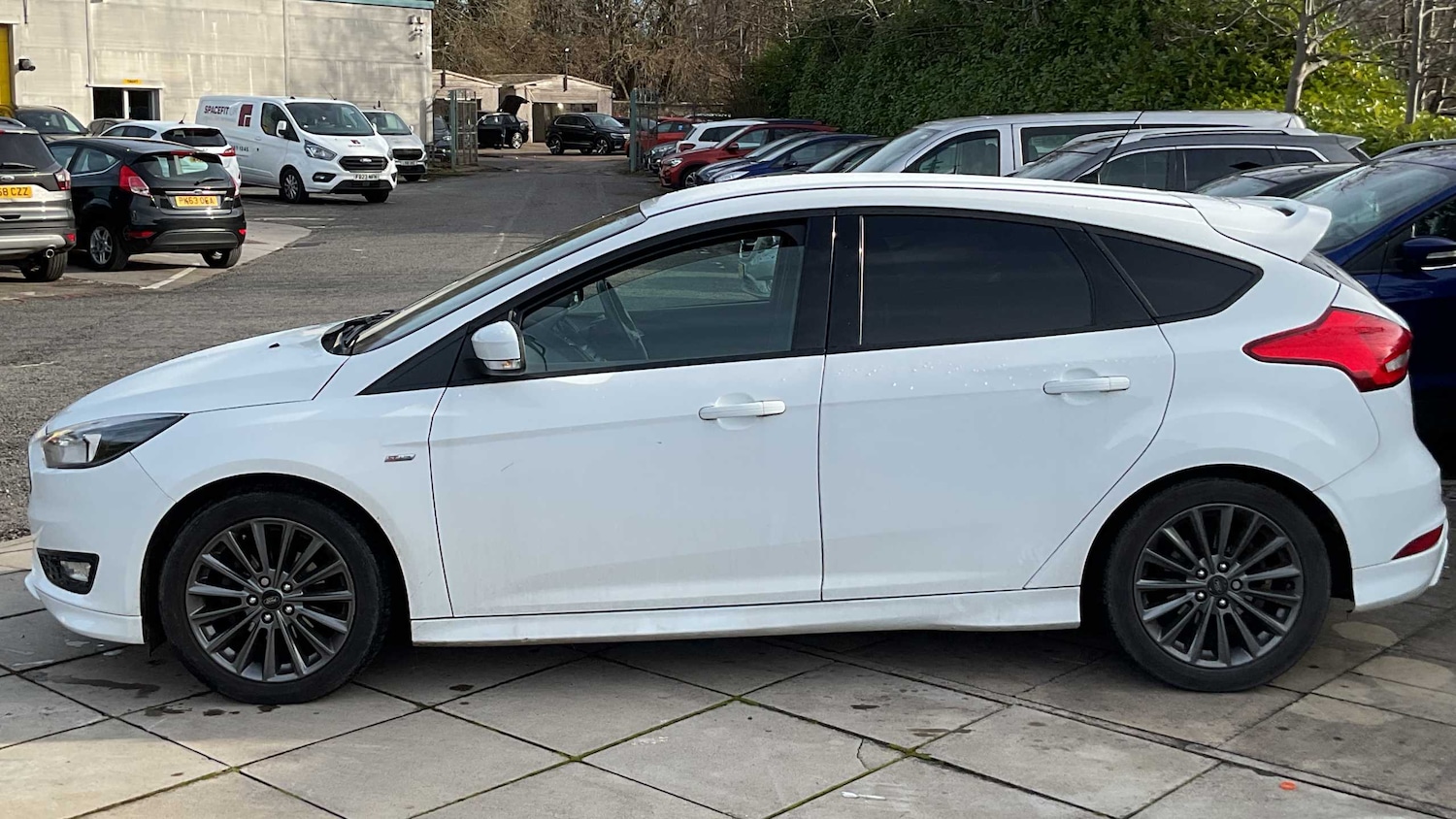 Used Ford Focus 2017 for sale - 77589212: Photo 5