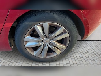 Used Peugeot 308 2015 for sale - 77134755: Photo