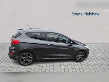 Used Ford Fiesta 2018 for sale - 77428993: Photo
