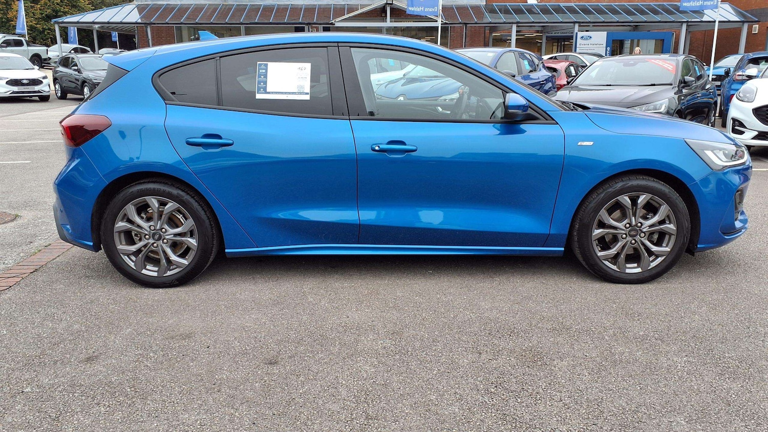 Used Ford Focus 2023 for sale - 75944469: Photo 8