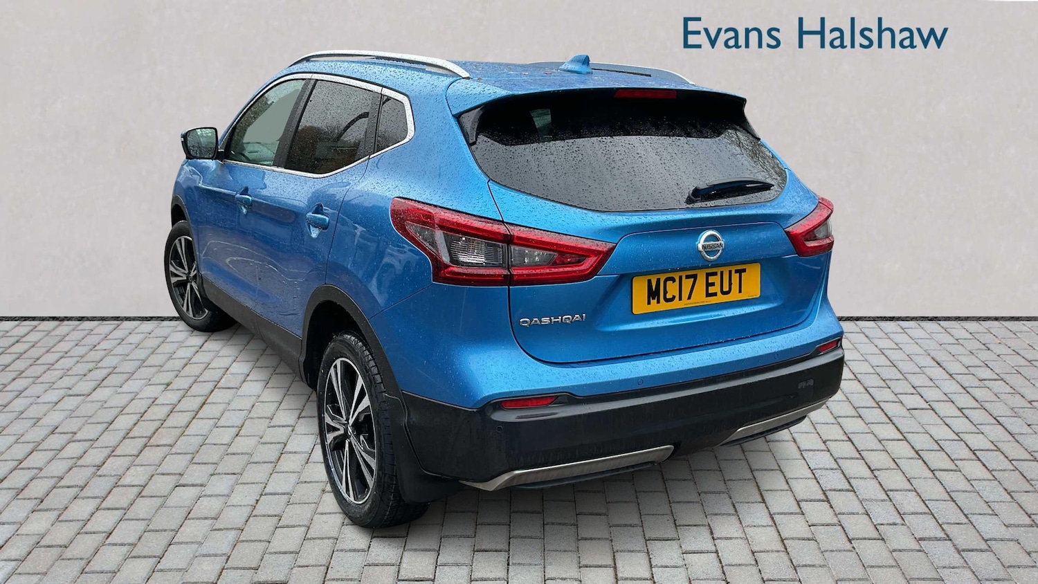 Used Nissan Qashqai 2017 for sale - 76755274: Photo 2