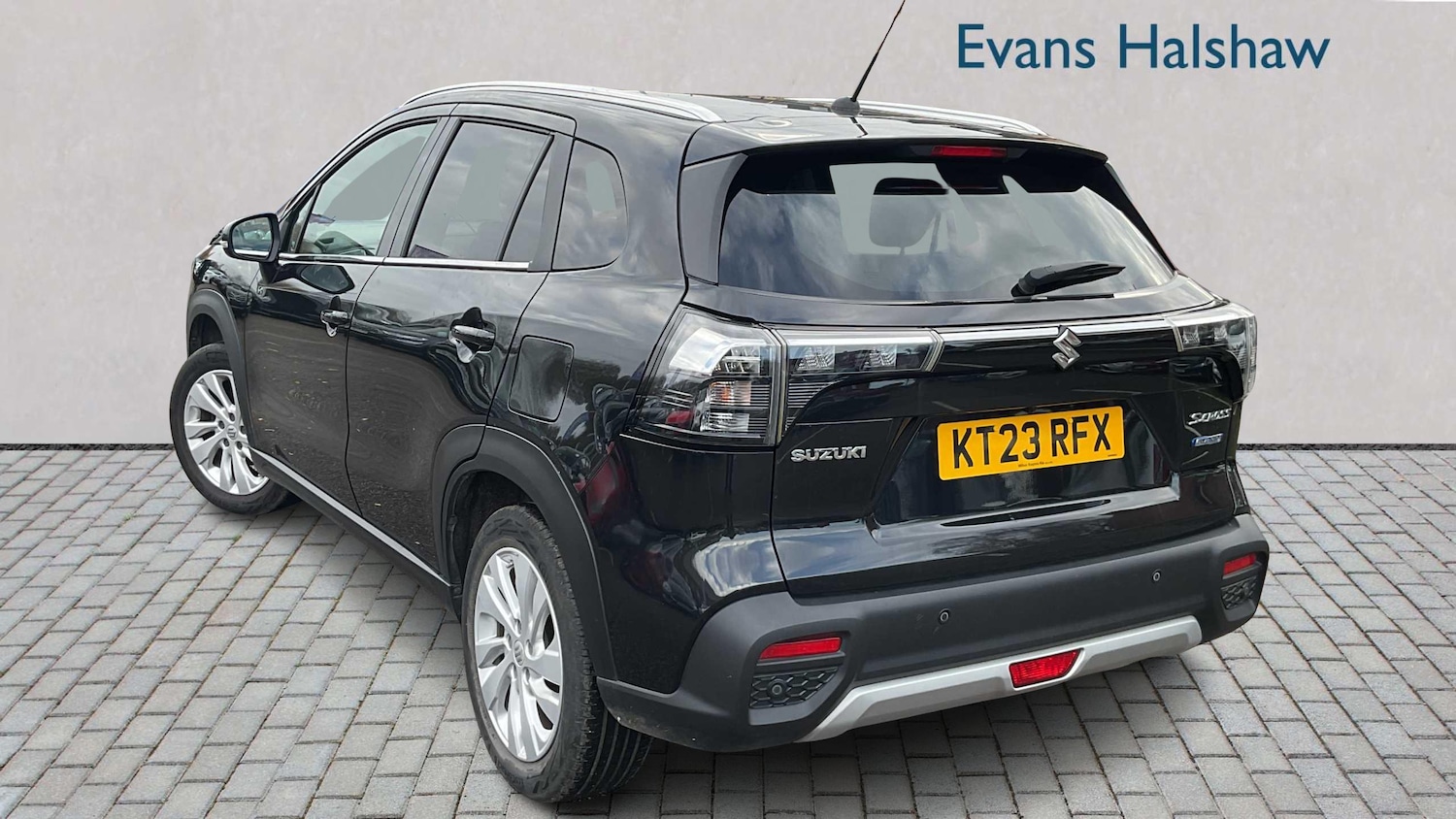 Used Suzuki SX4 S-Cross 2023 for sale - 76889815: Photo 3