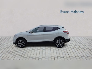 Used Nissan Qashqai 2017 for sale - 79364738: Photo