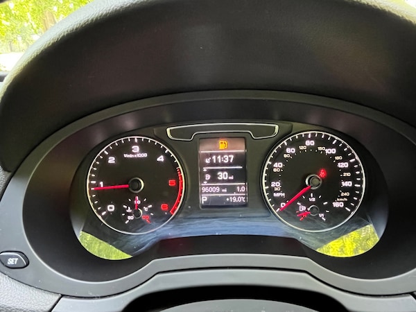 Used Audi Q3 2016 for sale - 75036698: Photo 33