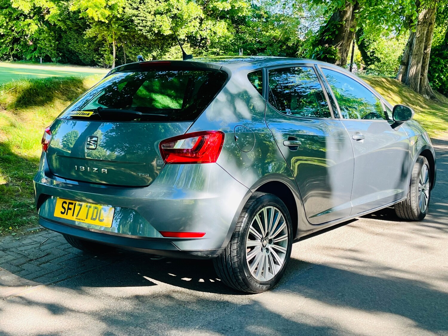 Vehicle 29