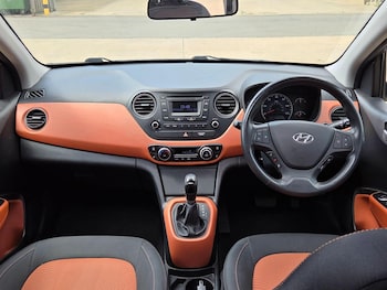 Used Hyundai i10 2016 for sale - 76094545: Photo