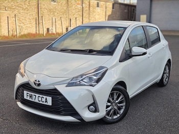 Used Toyota Yaris 2017 for sale - 75493019: Photo