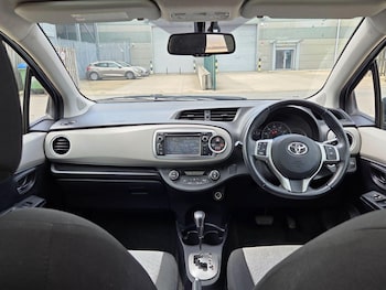 Used Toyota Yaris 2012 for sale - 75493931: Photo