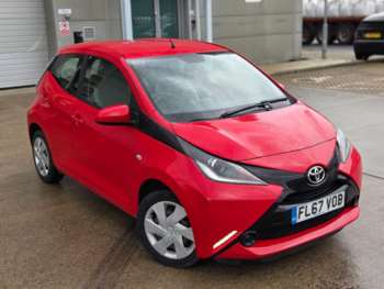 2017 (67) - 1.0 VVT-i X-Play 5dr x-shift