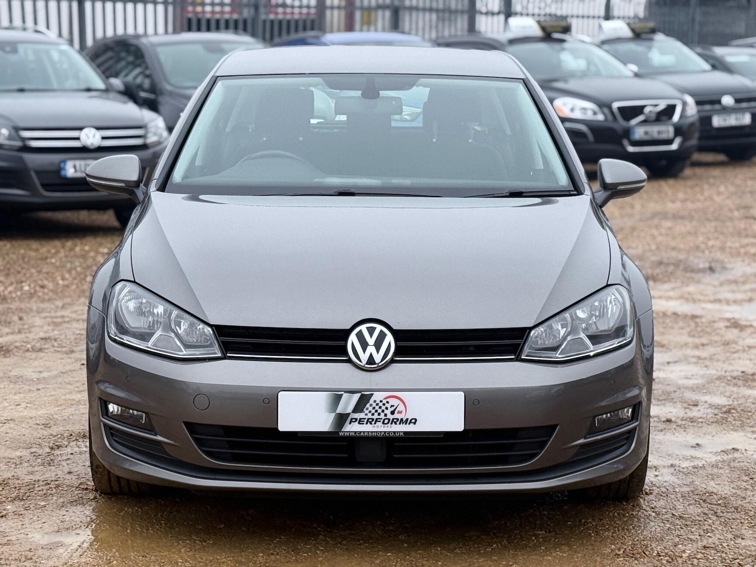 Used Volkswagen Golf 2014 for sale - 77143707: Photo 2
