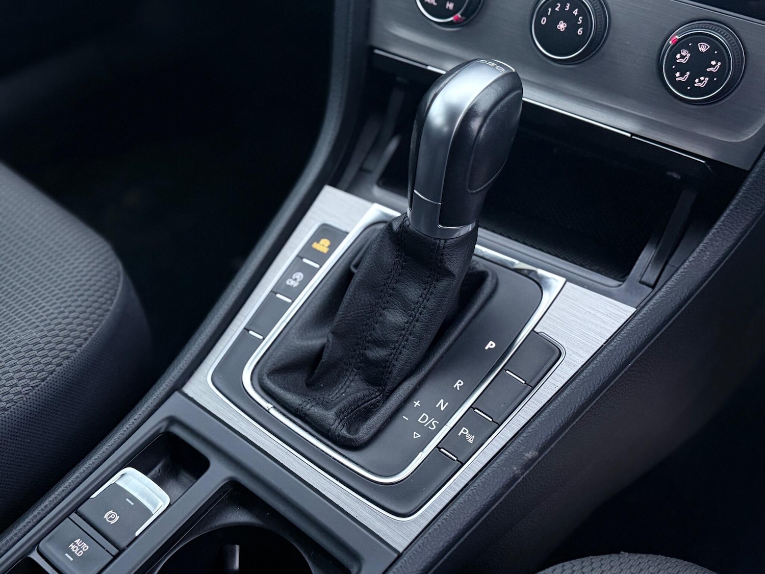 Used Volkswagen Golf 2014 for sale - 77143707: Photo 24