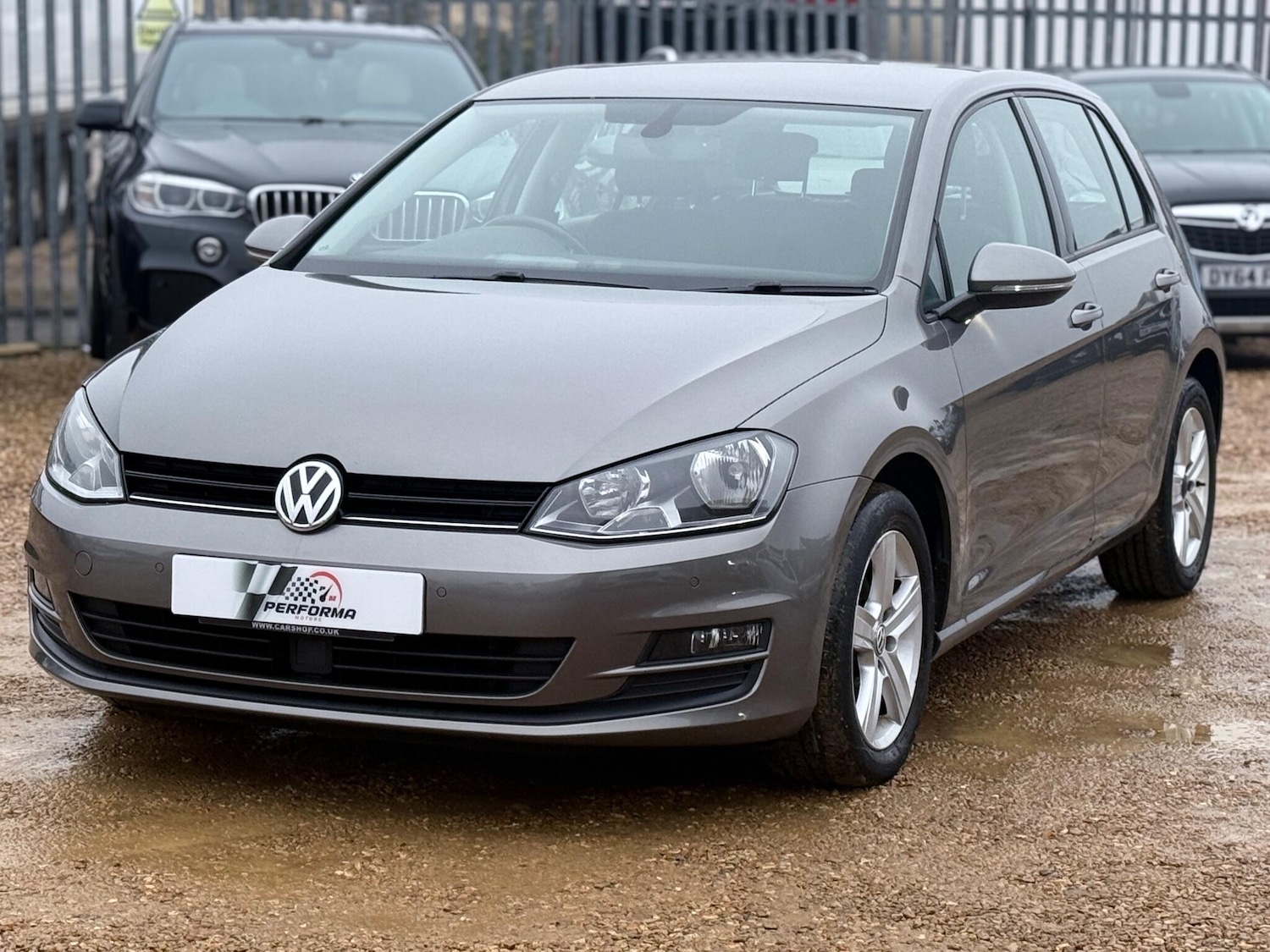 Used Volkswagen Golf 2014 for sale - 77143707: Photo 3