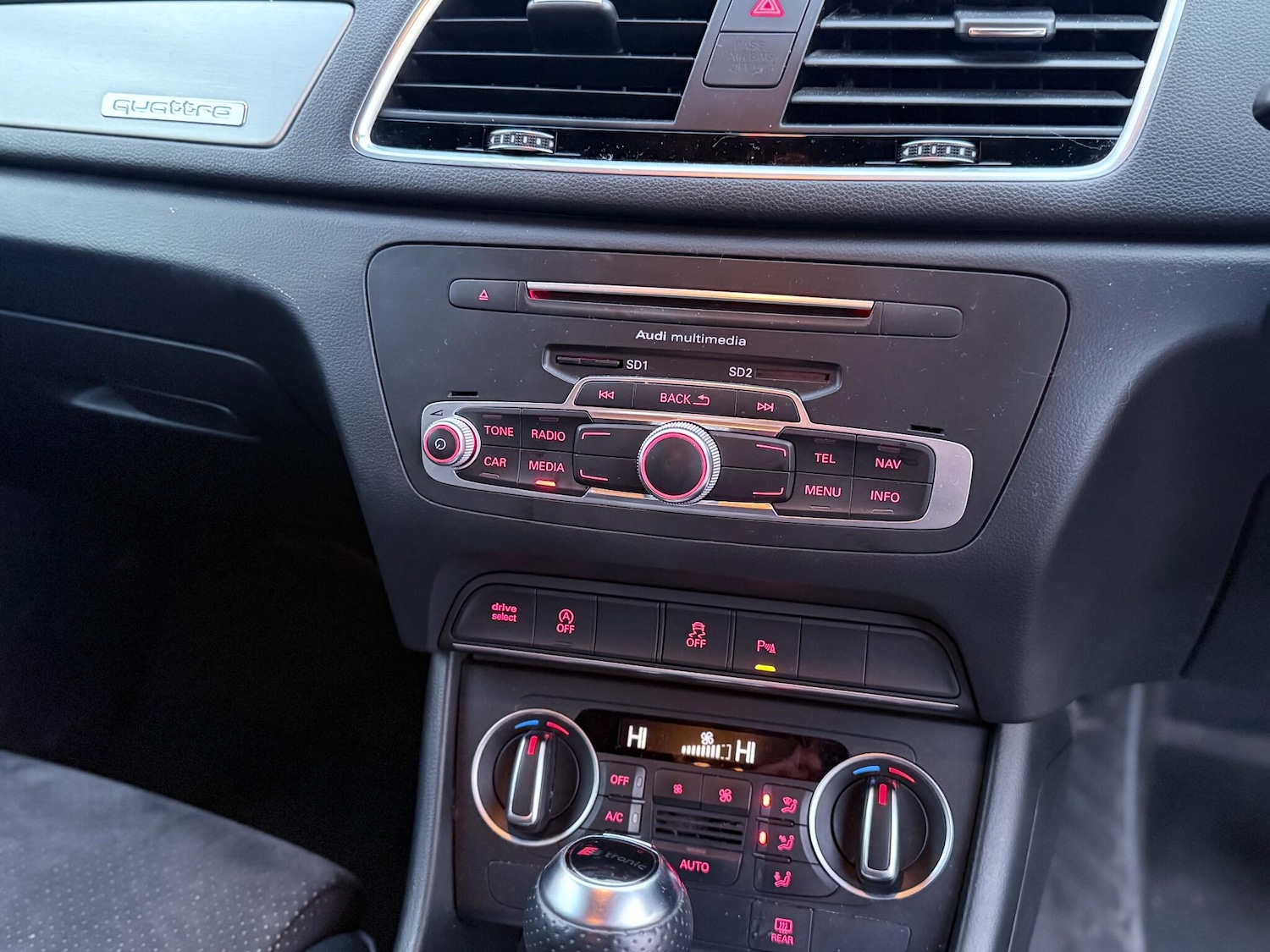 Used Audi Q3 2015 for sale - 77238580: Photo 20