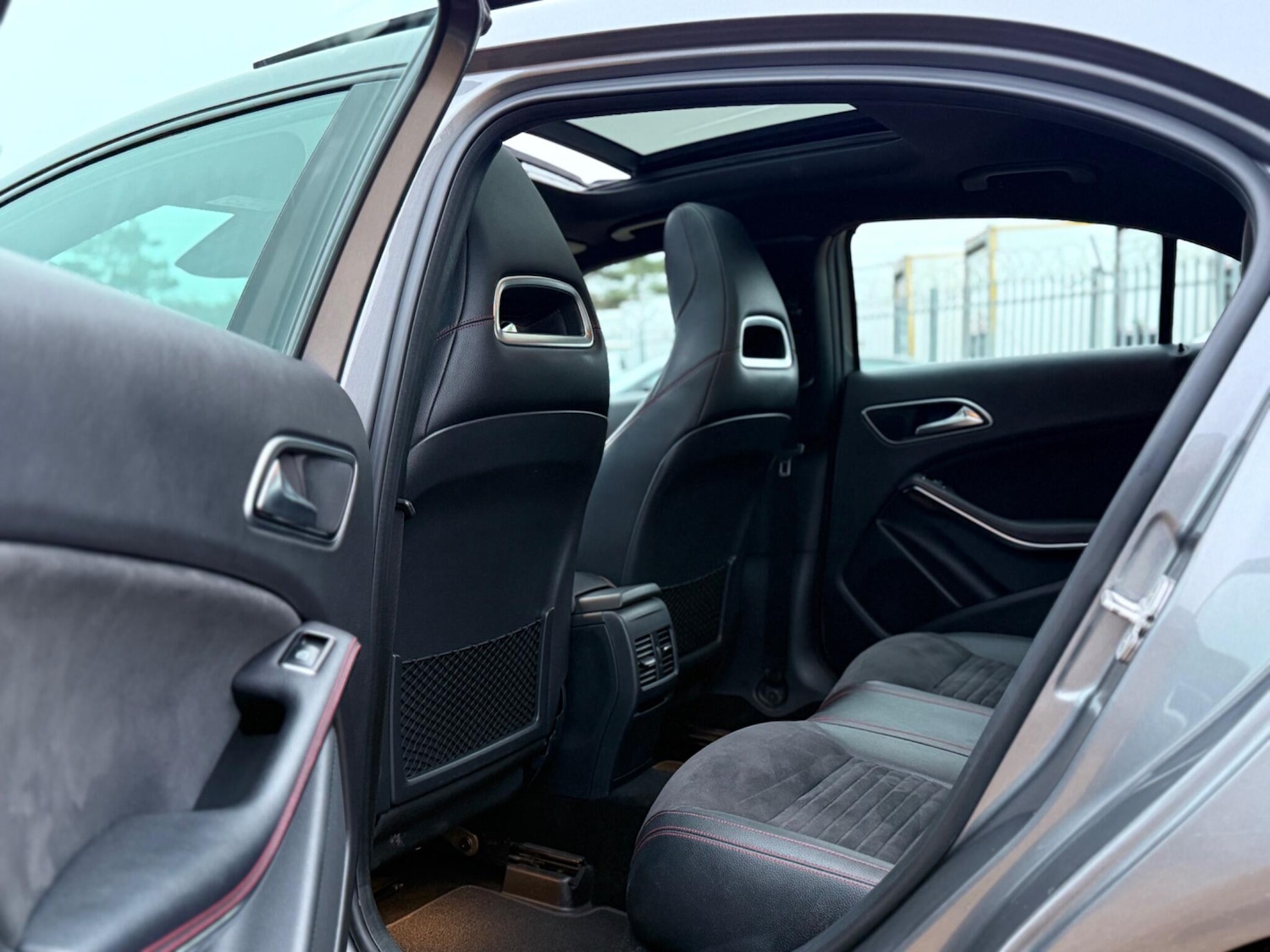 Used Mercedes-Benz A-Class 2015 for sale - 76592618: Photo 23