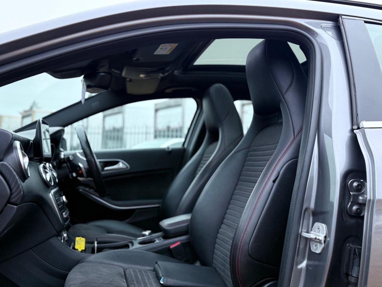 Used Mercedes-Benz A-Class 2015 for sale - 76592618: Photo 25