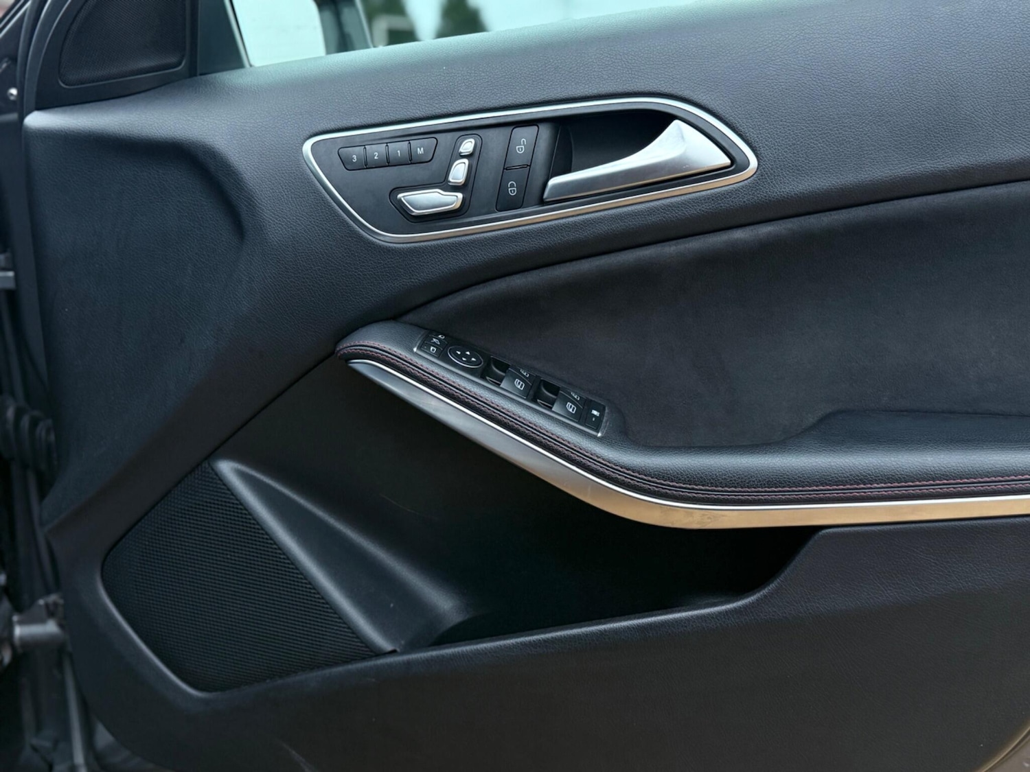 Used Mercedes-Benz A-Class 2015 for sale - 76592618: Photo 28