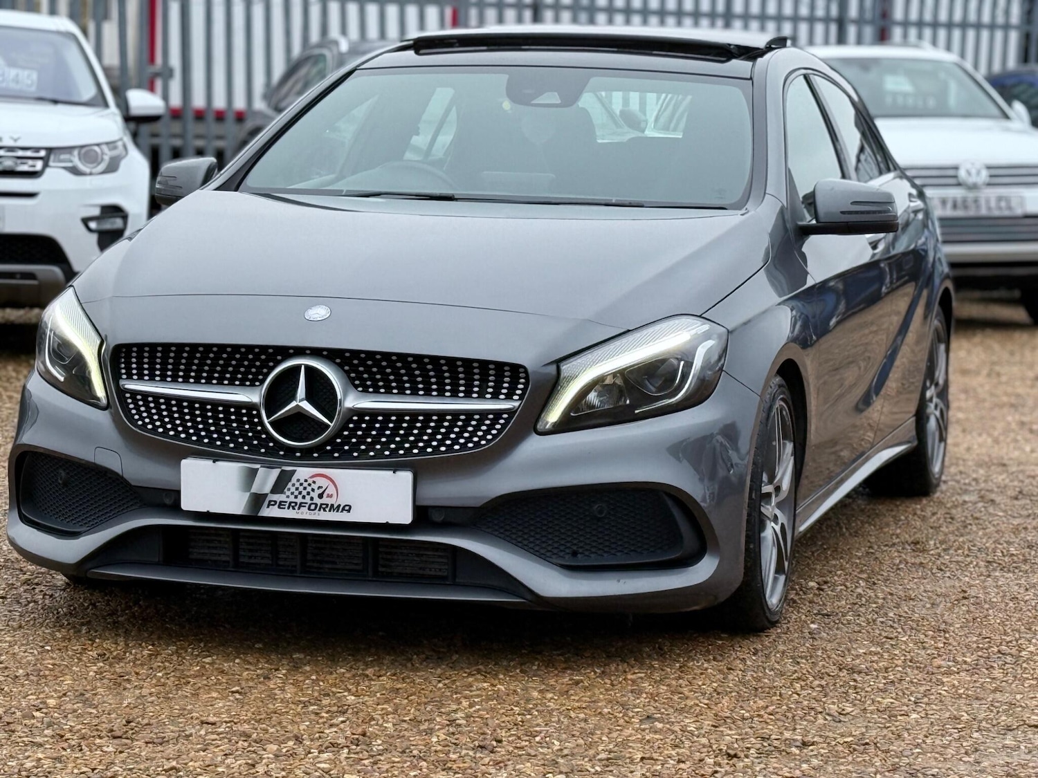 Used Mercedes-Benz A-Class 2015 for sale - 76592618: Photo 3