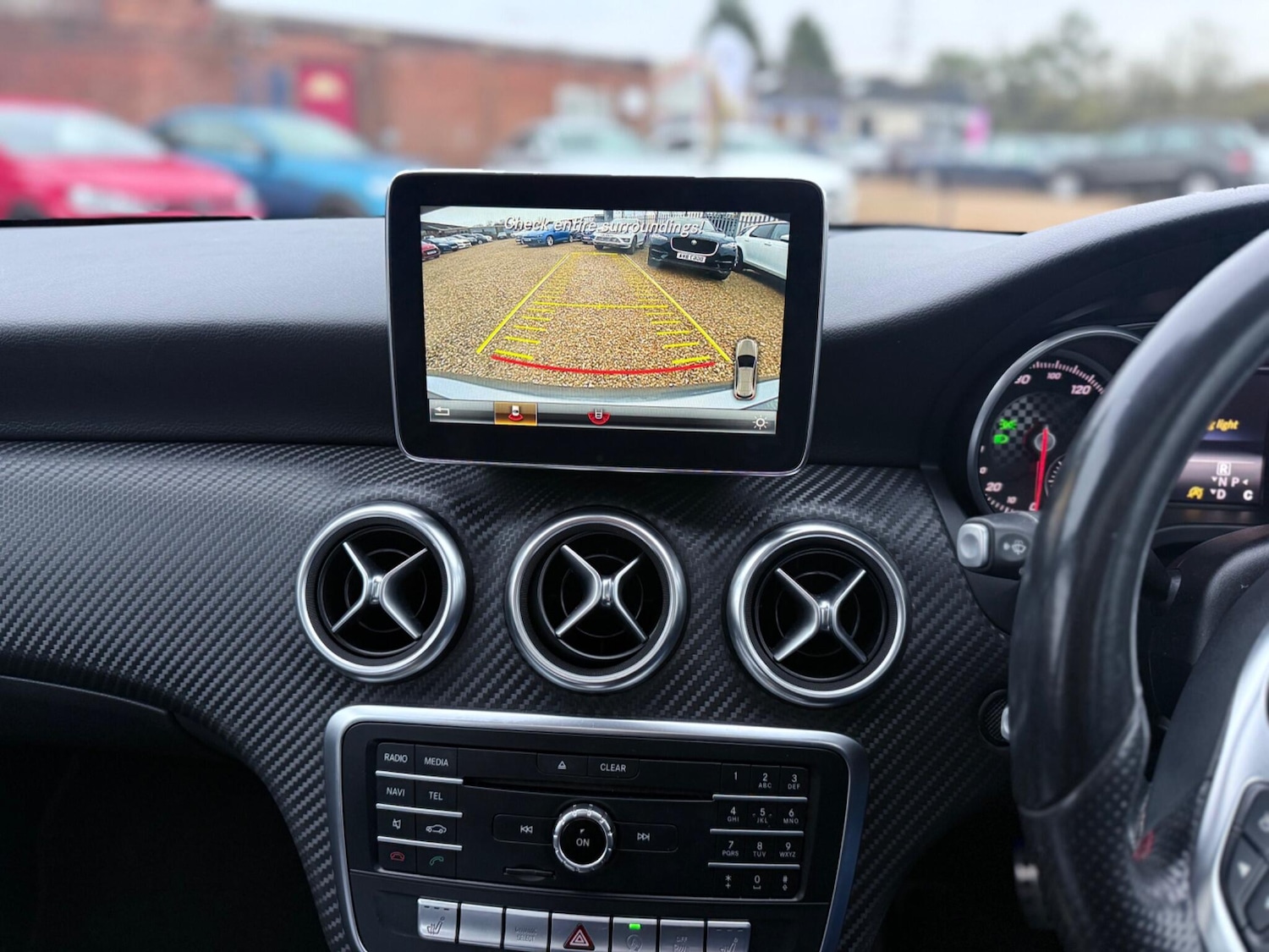 Used Mercedes-Benz A-Class 2015 for sale - 76592618: Photo 4