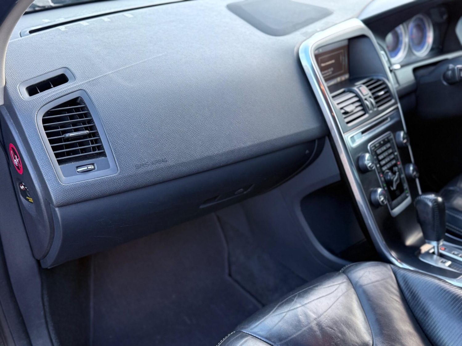 Used Volvo XC60 2012 for sale - 76742364: Photo 19