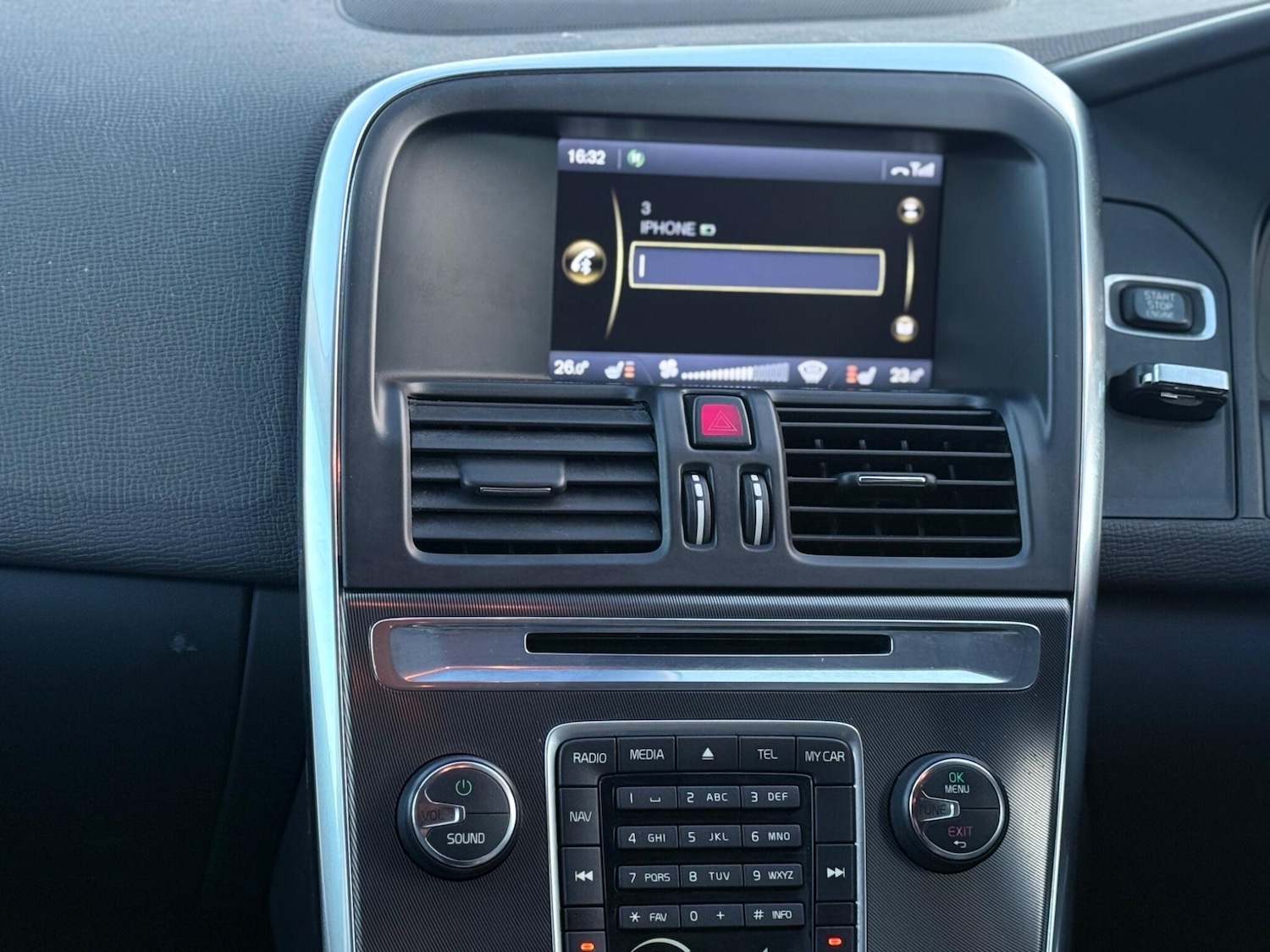 Used Volvo XC60 2012 for sale - 76742364: Photo 23