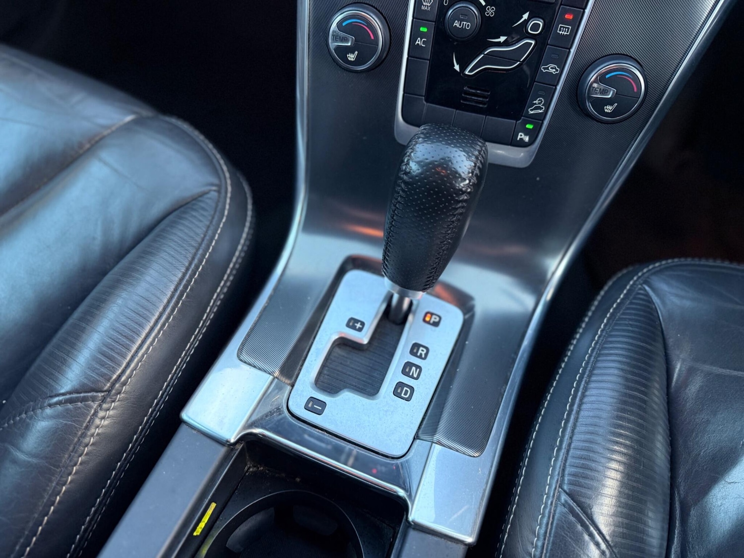 Used Volvo XC60 2012 for sale - 76742364: Photo 28