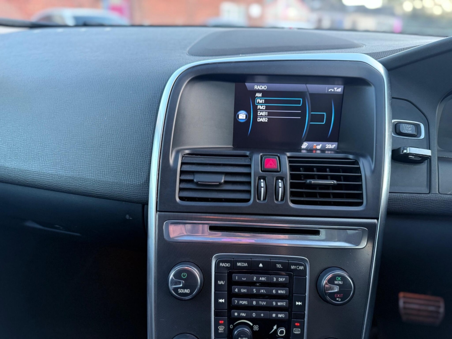 Used Volvo XC60 2012 for sale - 76742364: Photo 29