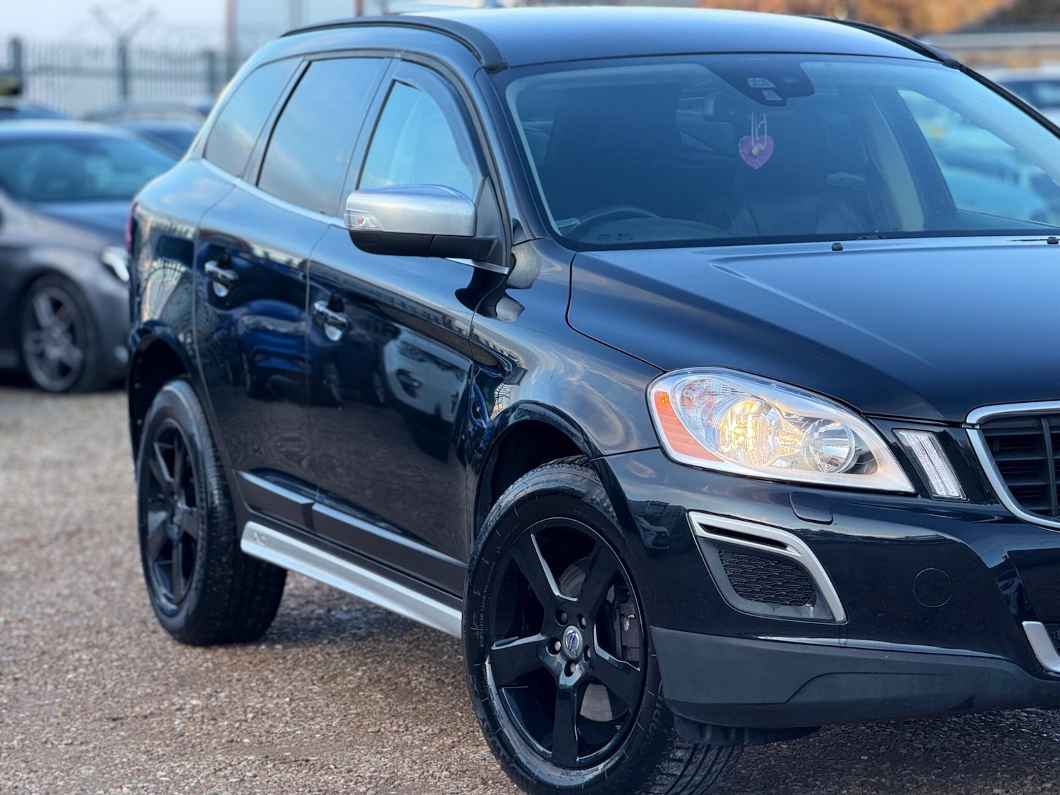 Used Volvo XC60 2012 for sale - 76742364: Photo 4