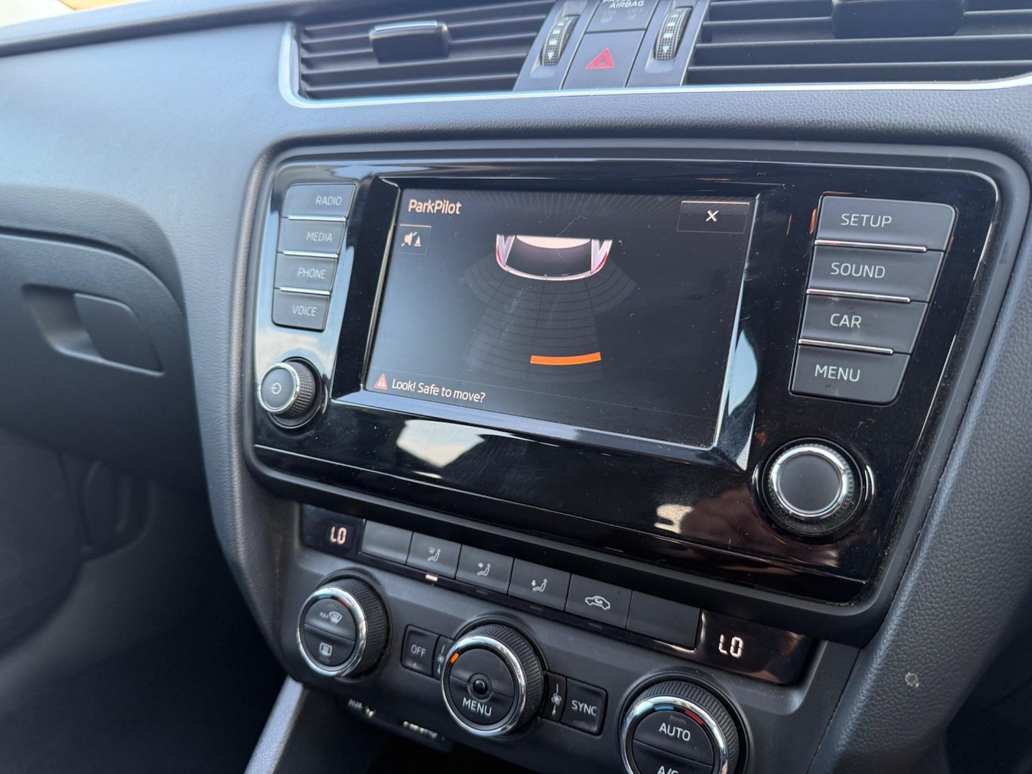 Used Skoda Octavia 2016 for sale - 76742486: Photo 24