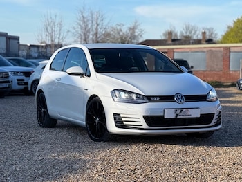 Used Volkswagen Golf 2016 for sale - 78156553: Photo