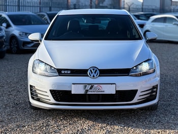 Used Volkswagen Golf 2016 for sale - 78156553: Photo