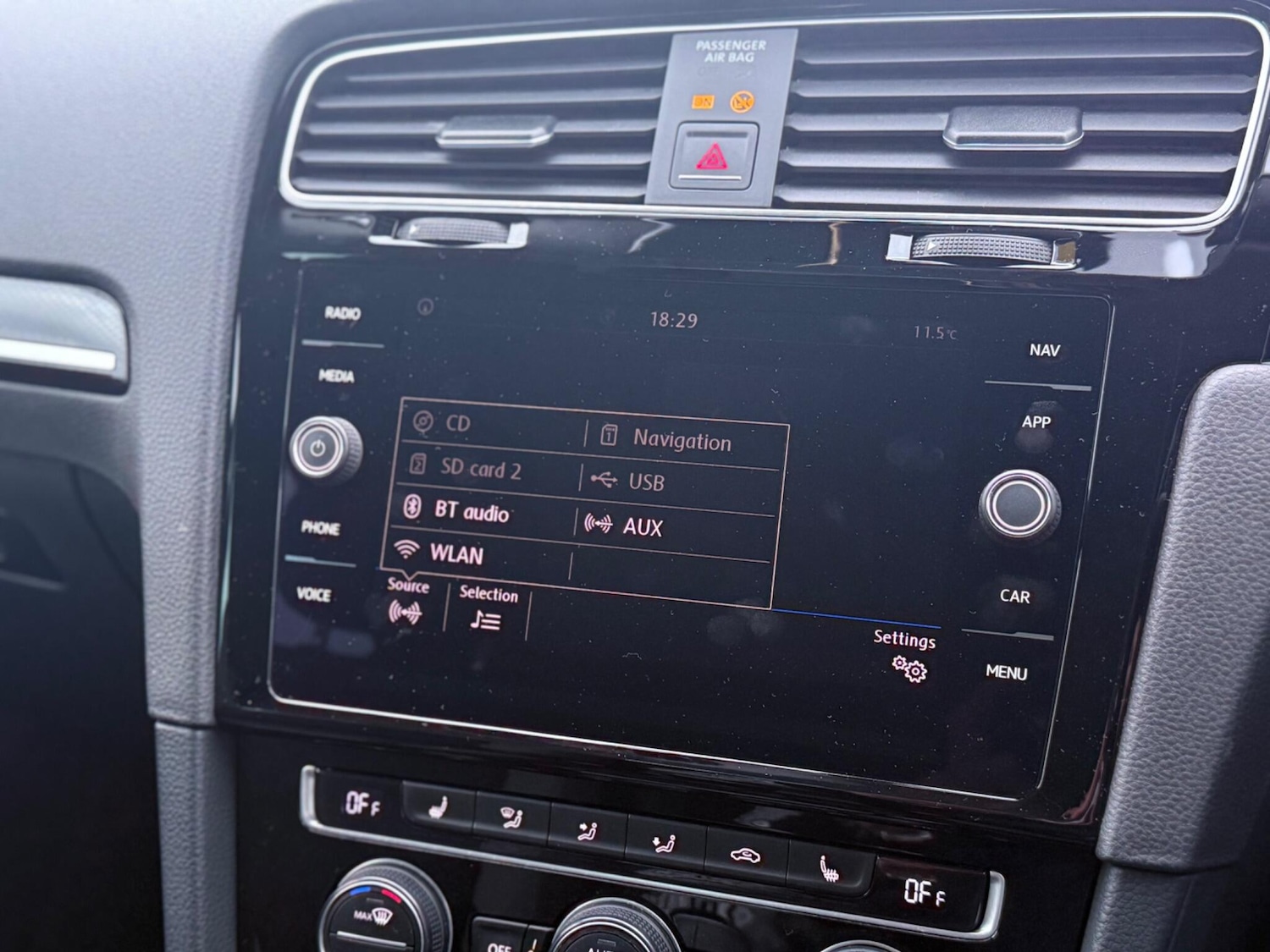 Used Volkswagen Golf for sale - 78135785: Photo 32