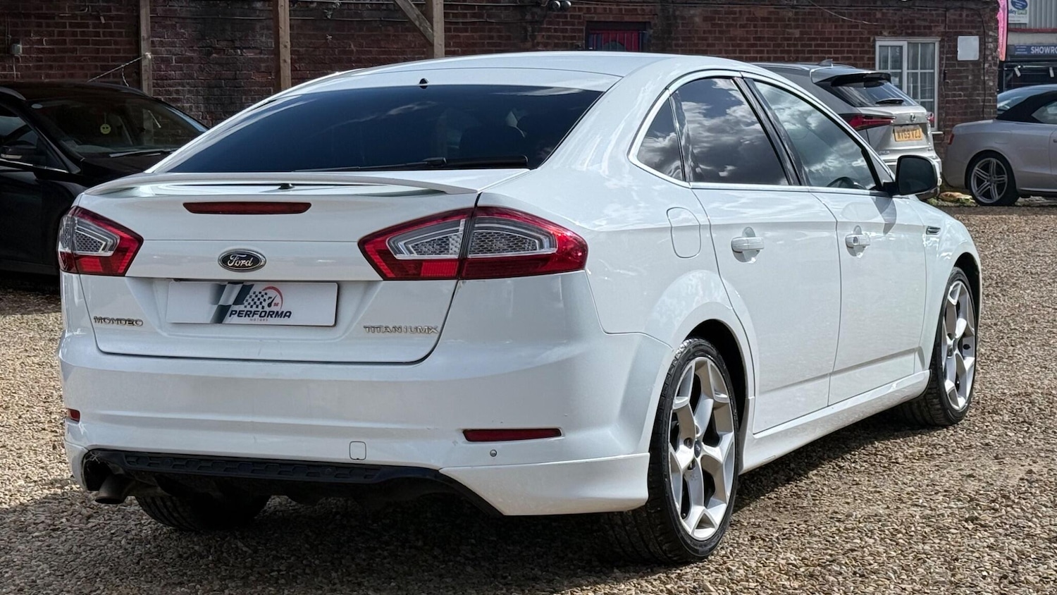 Used Ford Mondeo 2013 for sale - 77892854: Photo 12