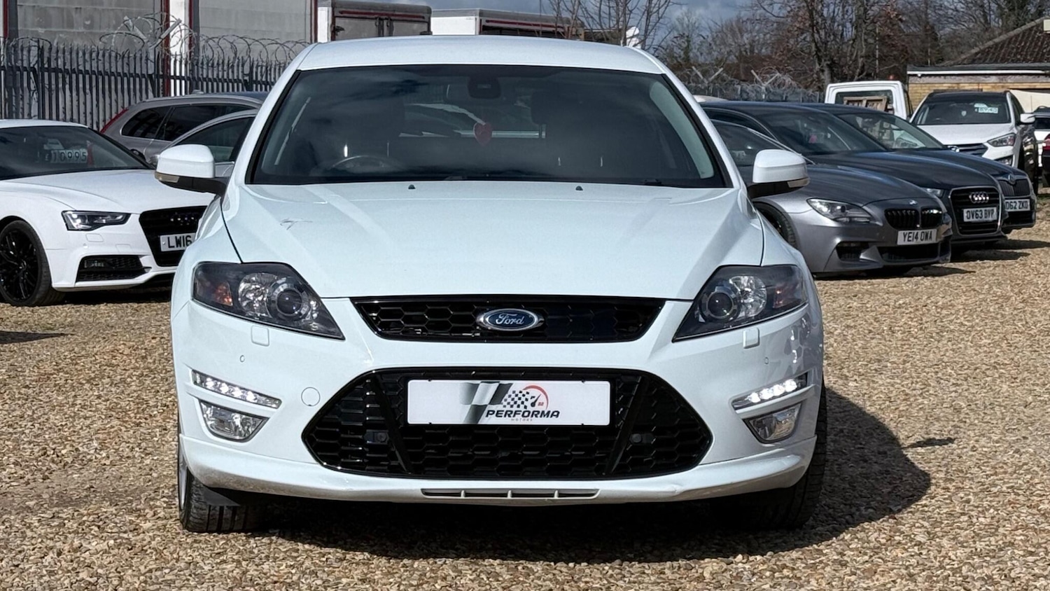 Used Ford Mondeo 2013 for sale - 77892854: Photo 2