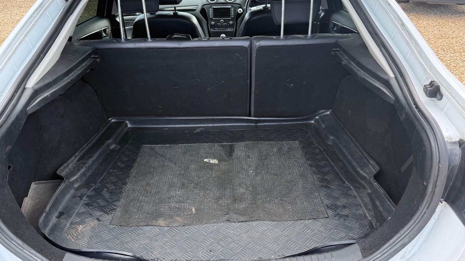 Used Ford Mondeo 2013 for sale - 77892854: Photo 27