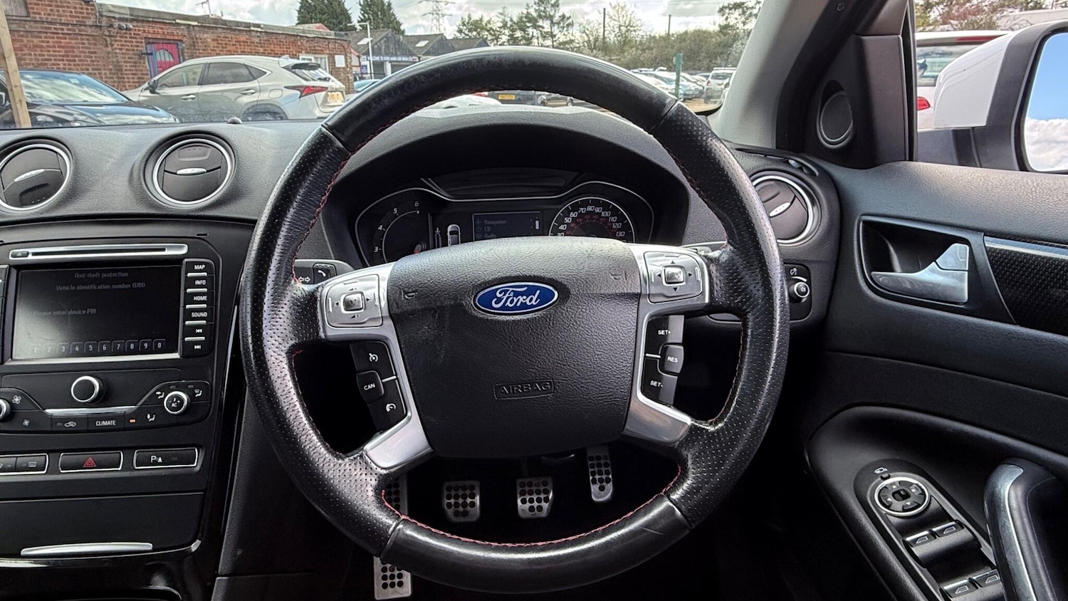 Used Ford Mondeo 2013 for sale - 77892854: Photo 28