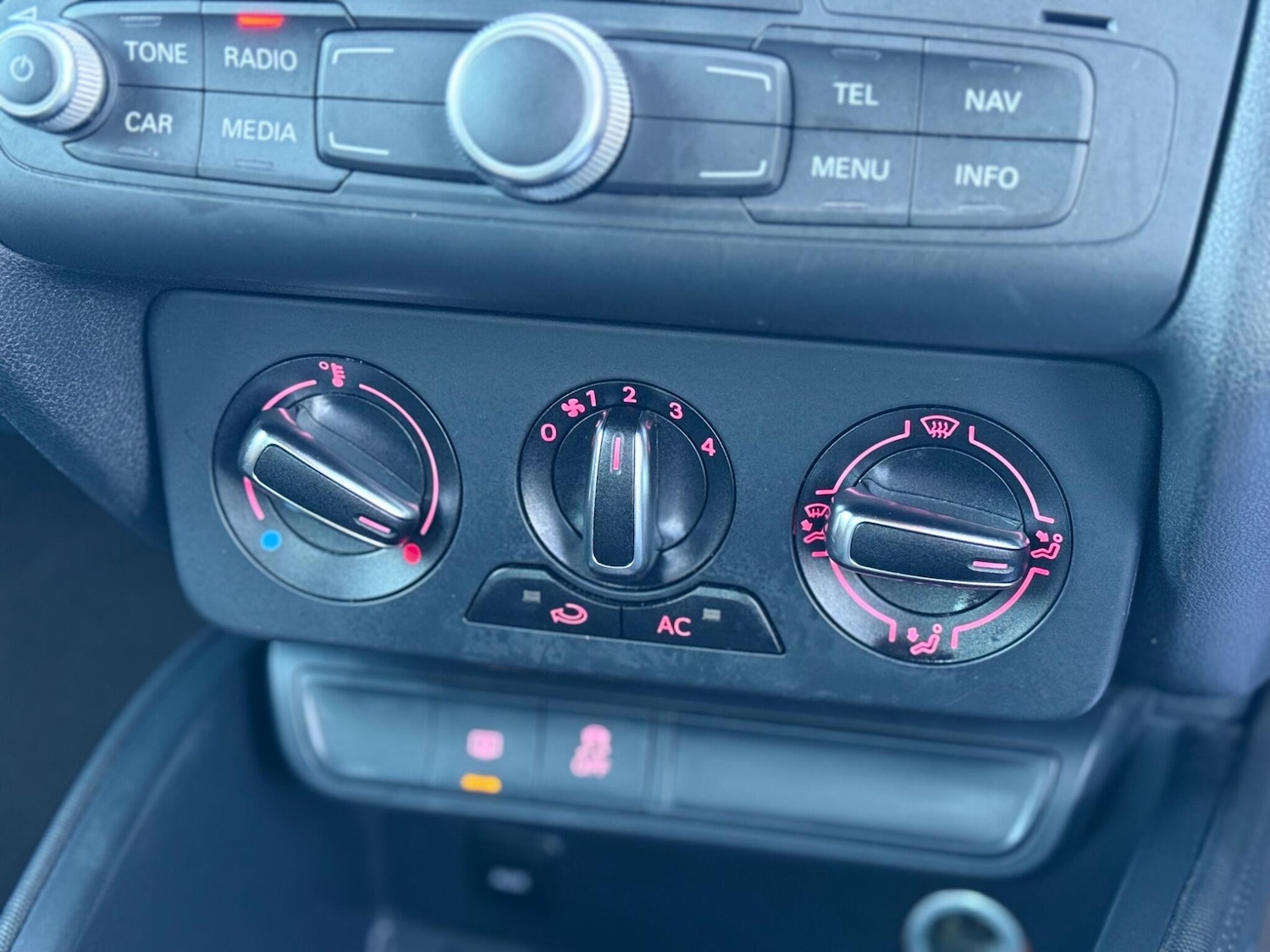 Used Audi A1 2011 for sale - 76913934: Photo 22