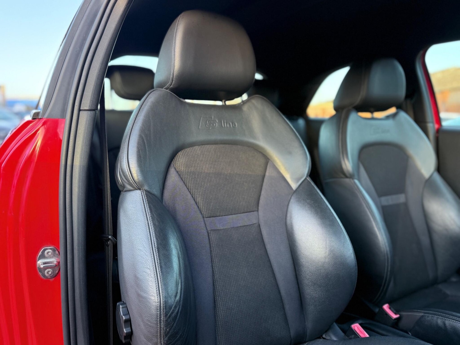 Used Audi A1 2011 for sale - 76913934: Photo 6