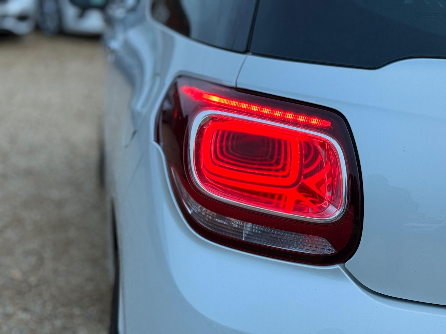 Used Citroen DS3 2014 for sale - 76432154: Photo 23