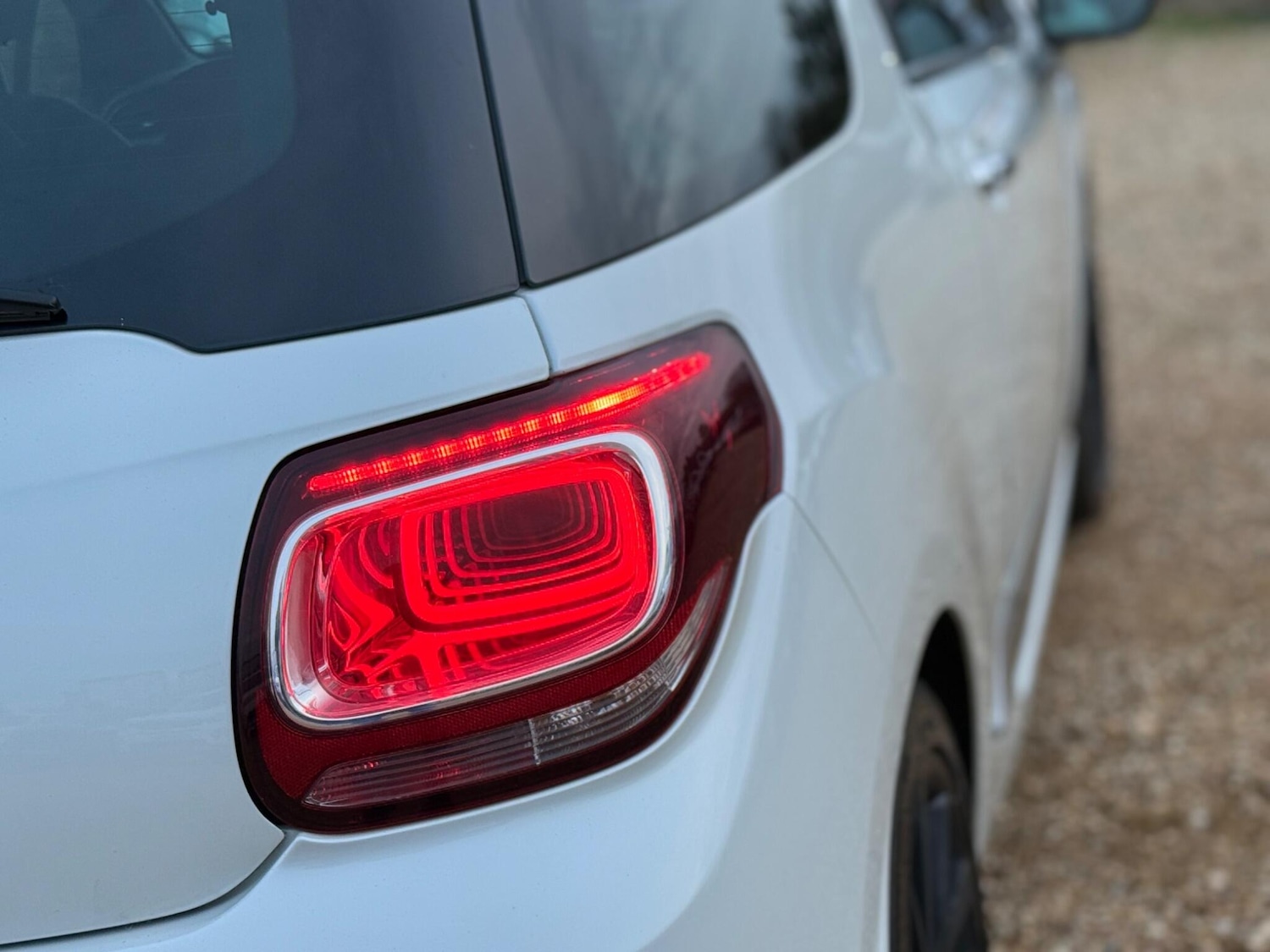 Used Citroen DS3 2014 for sale - 76432154: Photo 24