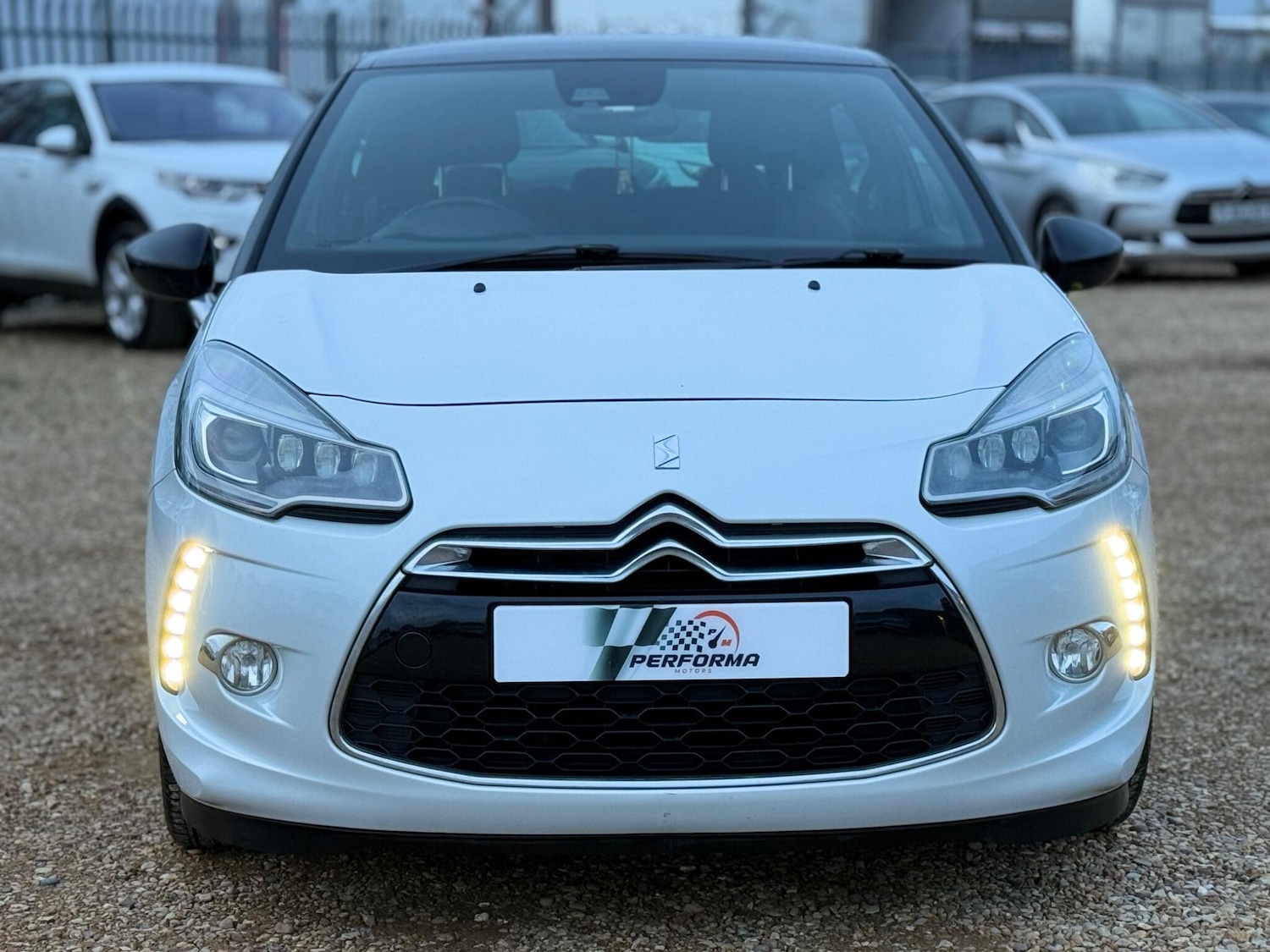 Used Citroen DS3 2014 for sale - 76432154: Photo 5