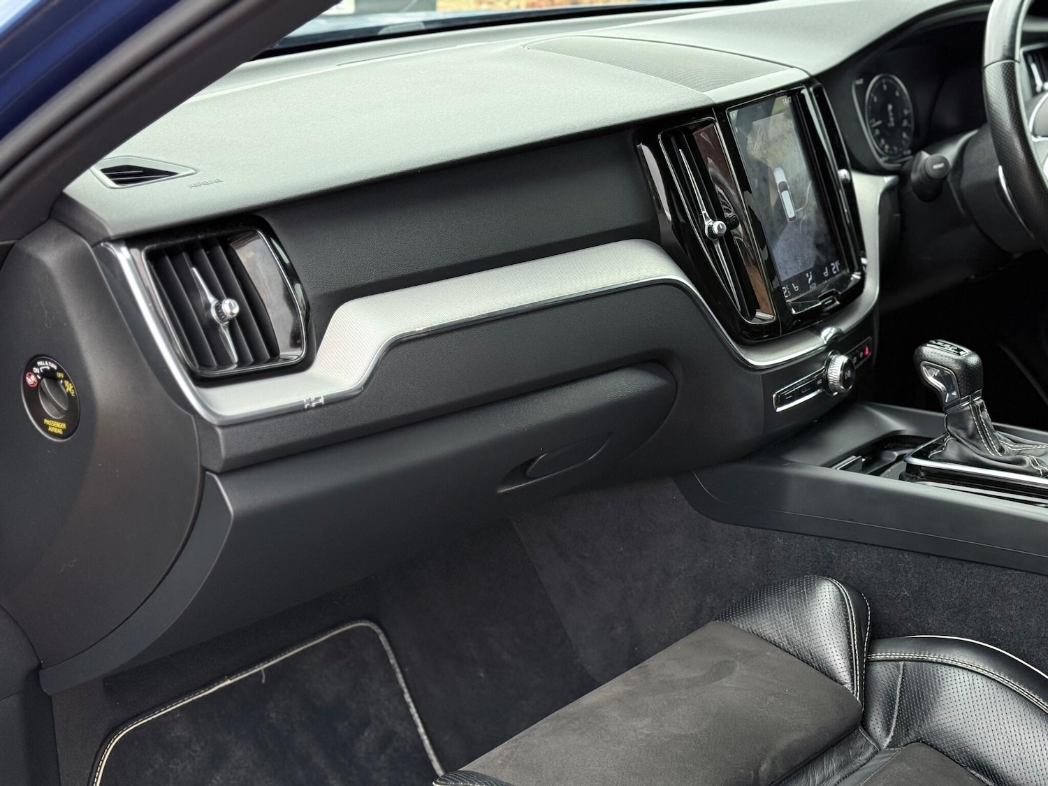 Used Volvo XC60 2018 for sale - 77670750: Photo 13