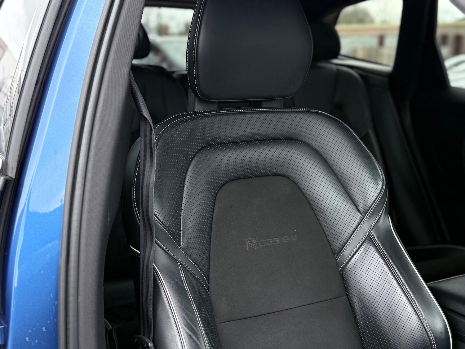 Used Volvo XC60 2018 for sale - 77670750: Photo 17